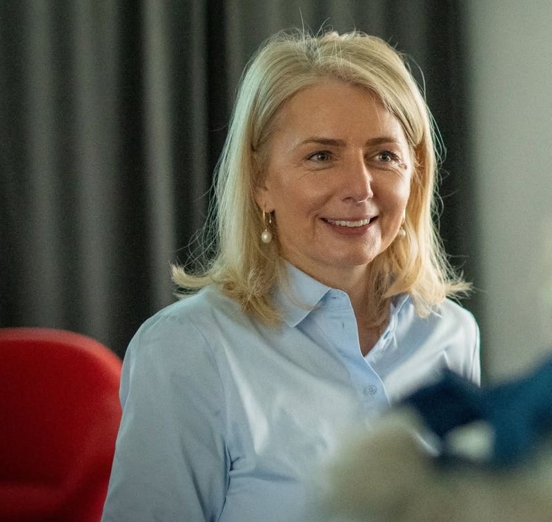 Erika Pastoráková počas diskusie s kolegami